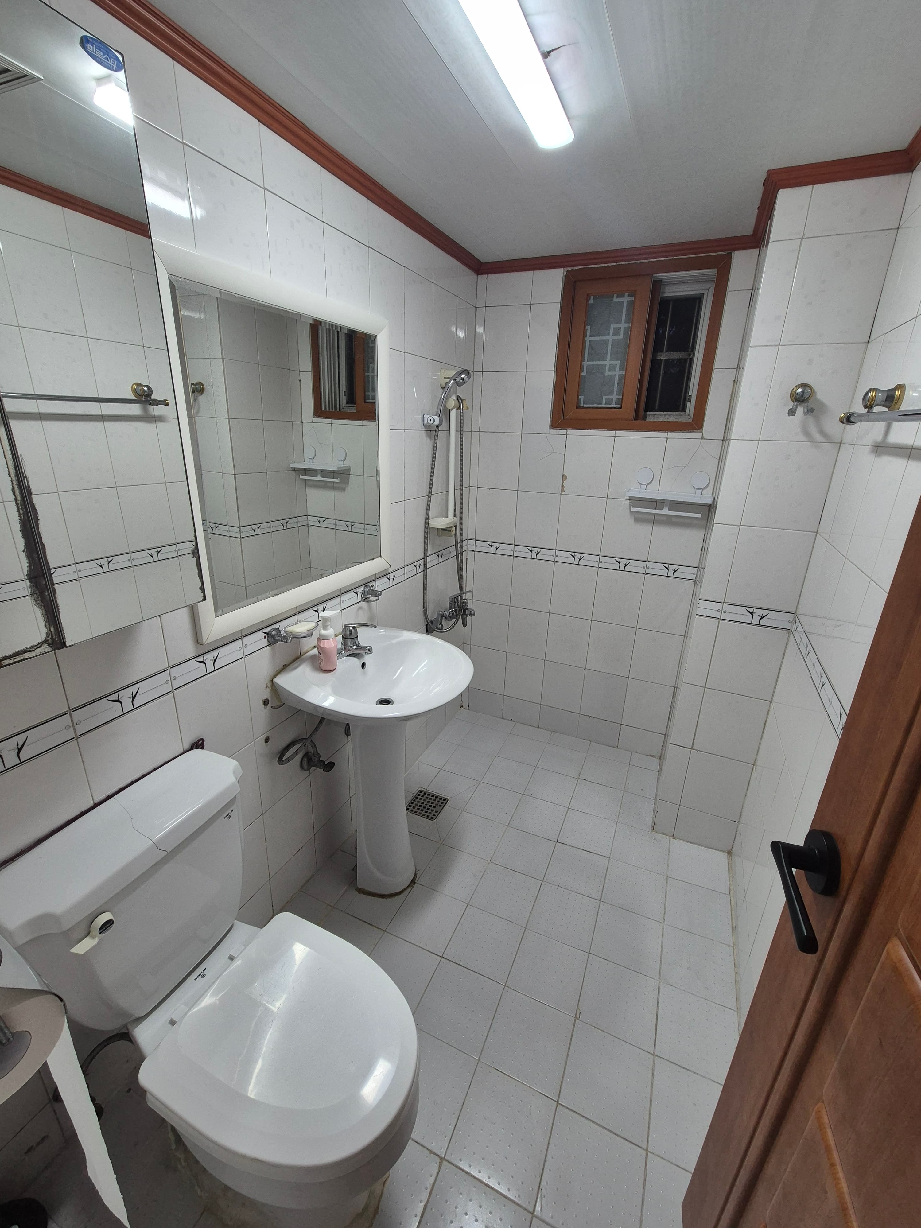 Piso de dos habitaciones junto a la puerta trasera de la Universidad de Inha